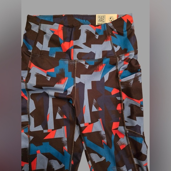 Bold Geometric Print Leggings With Pockets NWT Size S - Picture 4 of 4